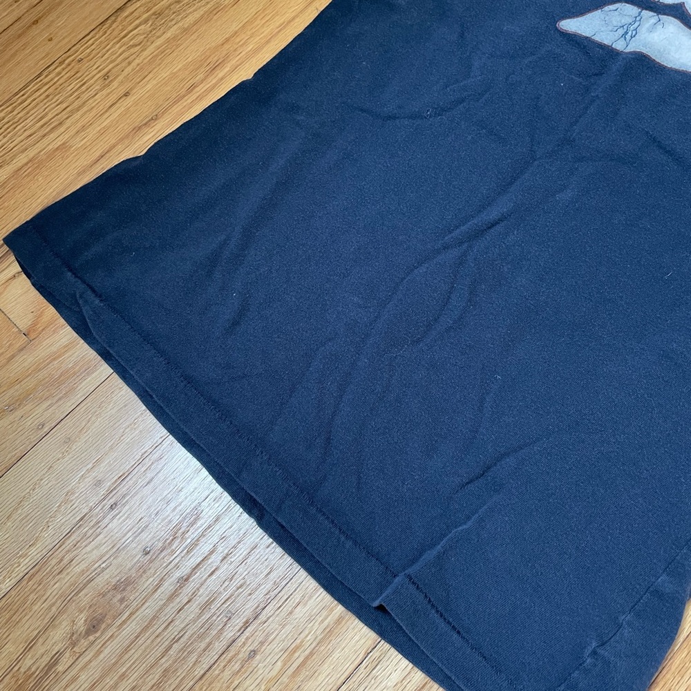 A&F Tee - Picture 4 of 15